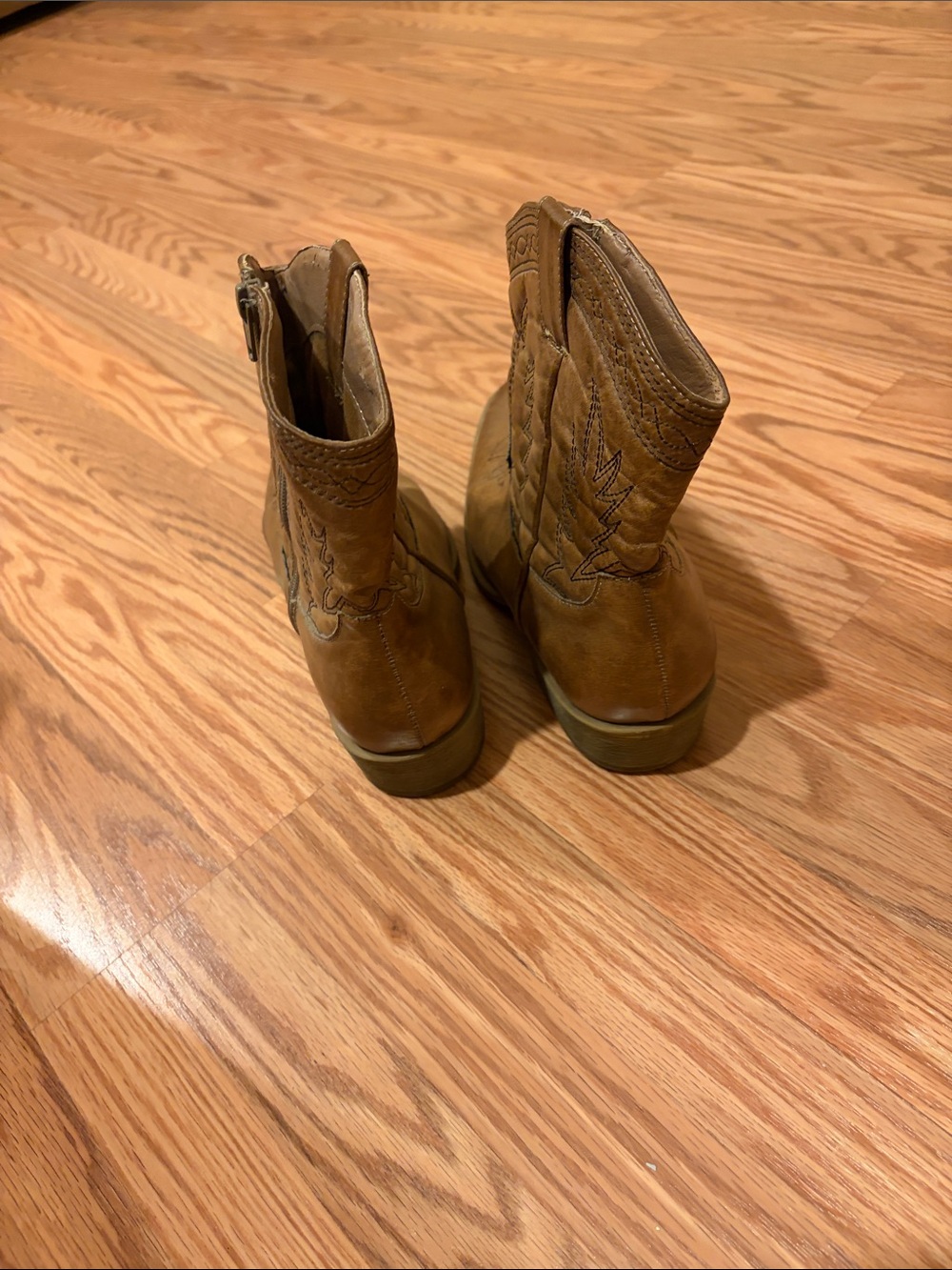 Women's Tan Western Ankle Boots - Stylish Cowboy Booties - Picture 3 of 3